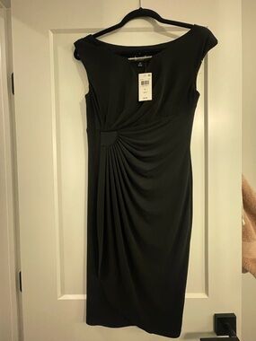 Cap-Sleeve Black Midi Dress with Gathered Side Detail brand new Macys
